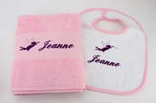 Coffret bavoir et serviette