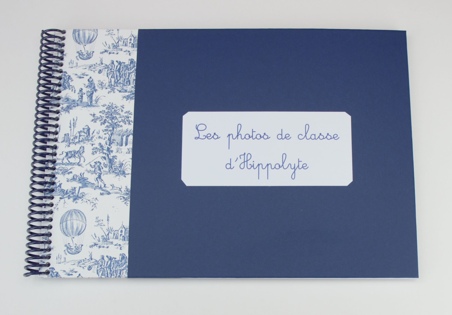 Album pour photos de classe bleu et toile de jouy bleue