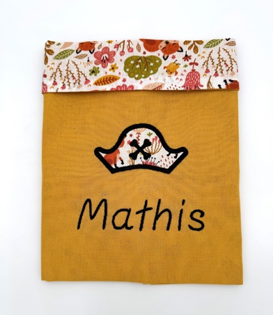 Serviette de table enfant personnalisée évolutive (avec ou sans pressin) VA1