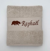 Serviette de toilette avec motif et gant de toilette