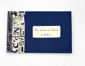 Album pour photos de classe bleu et alphabet bleu et noir