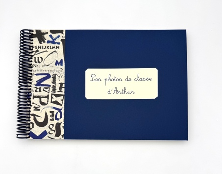 Album pour photos de classe bleu et alphabet bleu et noir