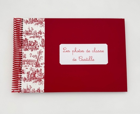Album pour photos de classe rouge et toile de jouy rouge