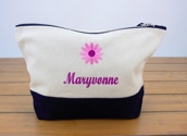 Trousse de toilette bicolore personnalisée avec motif Trousse de toilette bicolore personnalisée avec motif