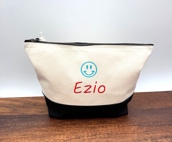 Trousse de toilette bicolore personnalisée avec motif Trousse de toilette bicolore personnalisée avec motif