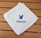 Lange personnalisé avec petit motif