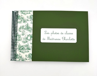 Album ENSEIGNANT ou ATSEM vert et toile de jouy verte