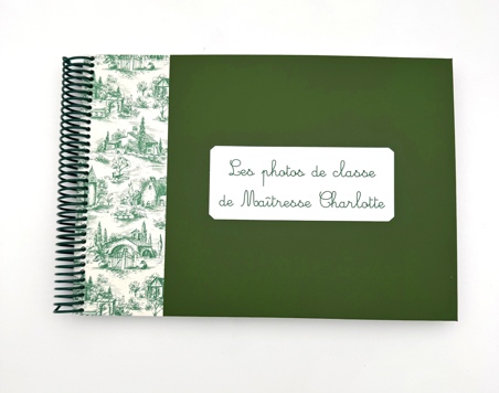 Album ENSEIGNANT ou ATSEM vert et toile de jouy verte