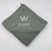 Cape de bain couleur avec motif en tissu appliqué Cape de bain couleur avec motif en tissu appliqué