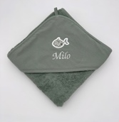 Cape de bain couleur avec motif en tissu appliqué