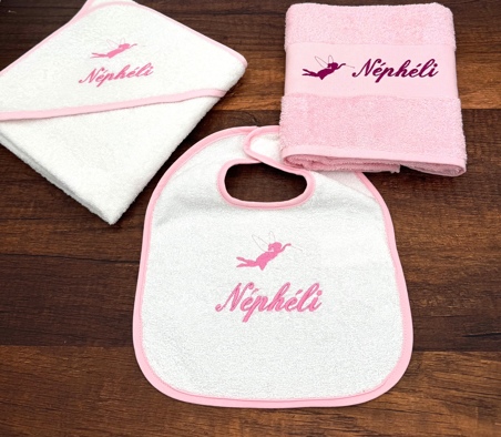 Coffret serviette, cape de bain et bavoir personnalisé