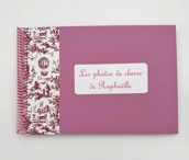 Album pour photos de classe rose et toile de jouy fuchsia
