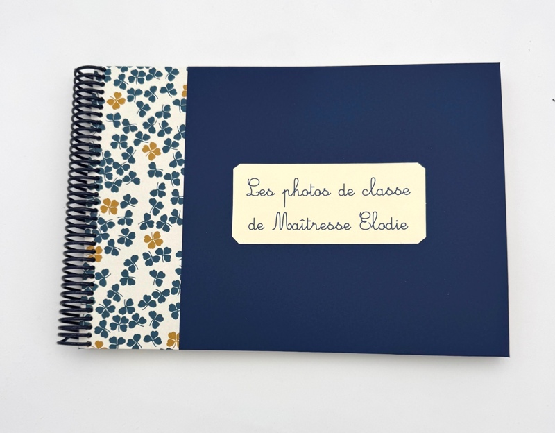 Album ENSEIGNANT ou ATSEM bleu et trêfles personnalisé Album ENSEIGNANT ou ATSEM bleu et trêfles personnalisé