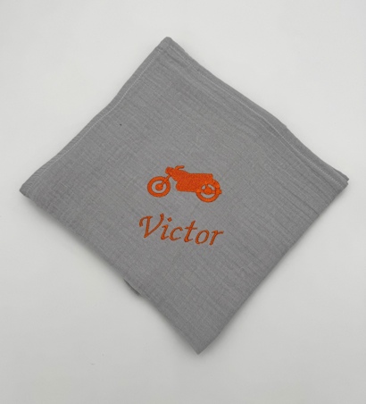 Lange personnalisé avec petit motif