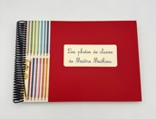 Album Rouge et Crayons Enseignant ou ATSEM