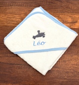 Cape de bain avec motif brodé Cape de bain avec motif brodé