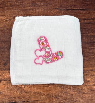 Lange personnalisé avec coeur et initiale en liberty