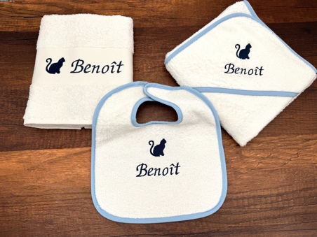 Coffret serviette, cape de bain et bavoir personnalisé
