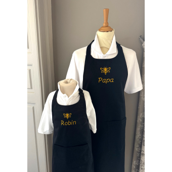 Duo Tabliers adulte et enfant assortis avec motif
