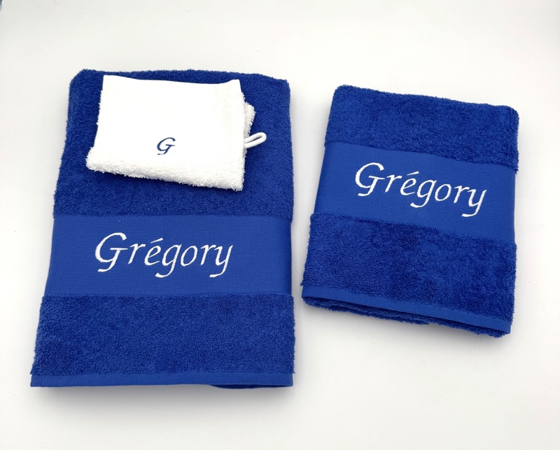 Serviette de toilette brodée