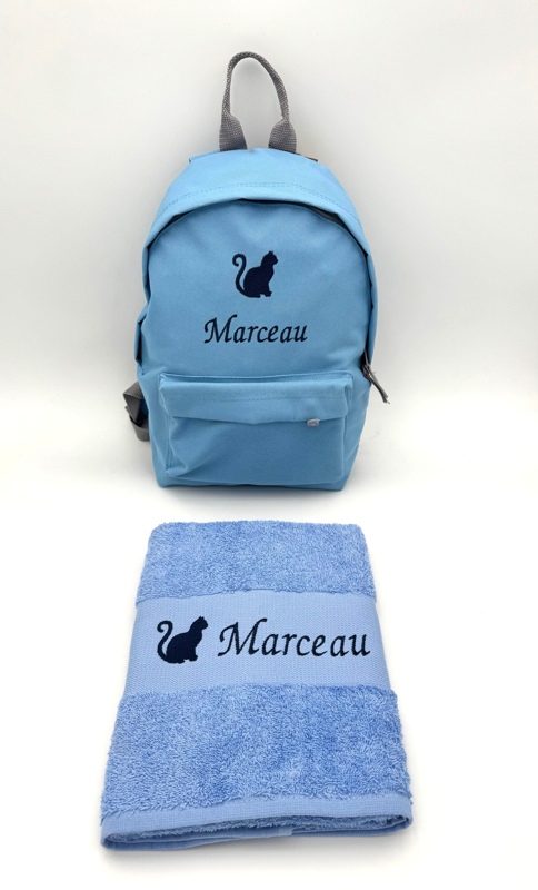 Sac à dos personnalisé et serviette assortie Sac à dos personnalisé et serviette assortie