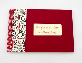 Album enseignant rouge et alphabet et chiffre