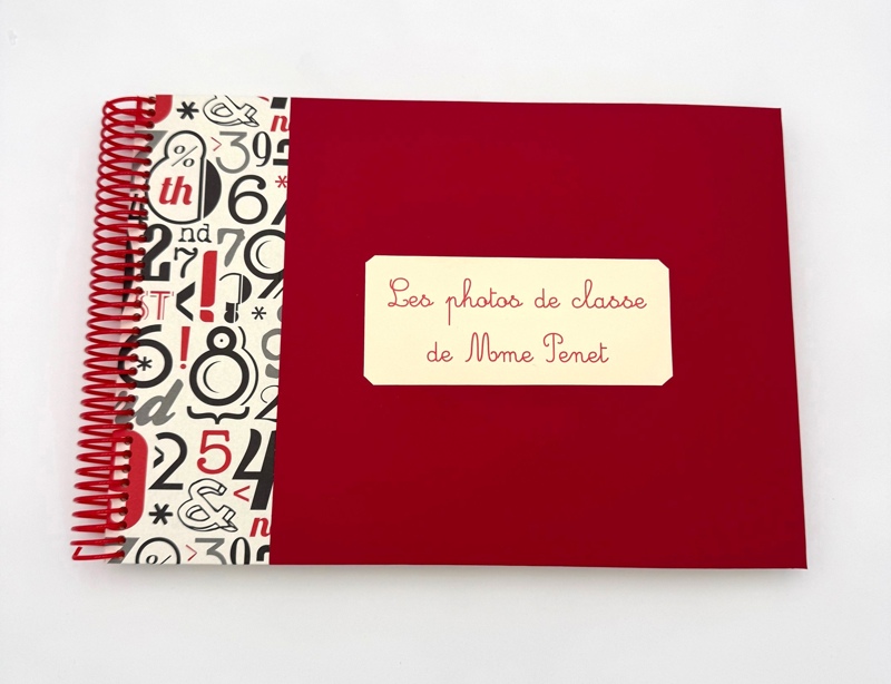 Album enseignant rouge et alphabet et chiffre
