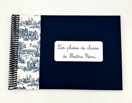 Album Enseignant ou ATSEM Bleu et toile de Jouy bleue