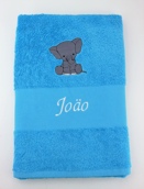 Coffret serviette et cape de bain bébé éléphant