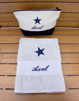 Trousse de toilette bicolore et serviette personnalisée et étoiles